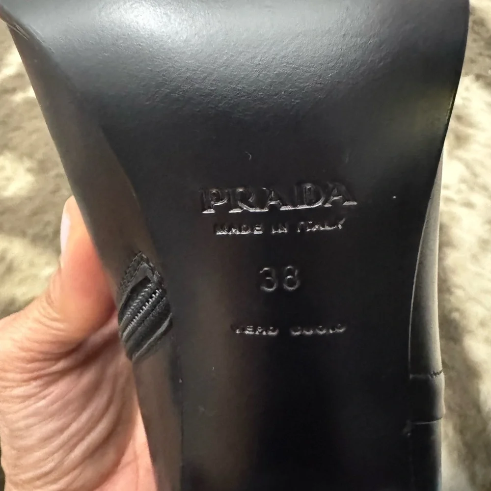 Prada Black Heeled Boots with Smooth Leather and Block Heel - Picture 6 of 8